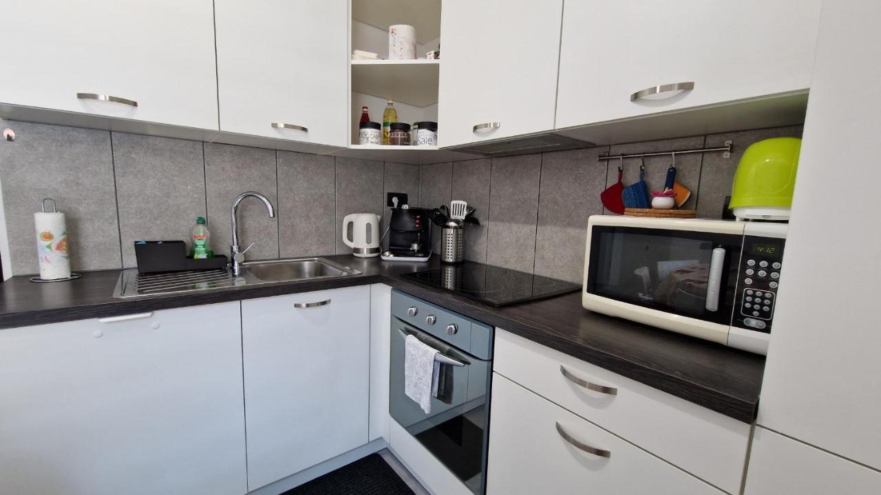 Sun Kissed Apartment Koper